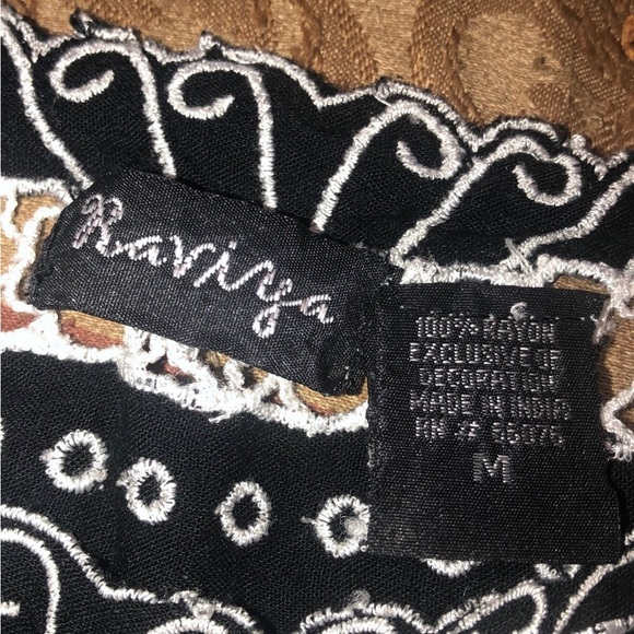 Riviya floral blouse - Picture 3 of 3